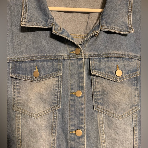 Cropped 3/4 Sleeve Jean Jacket w/ Gold Buttons - Picture 3 of 3
